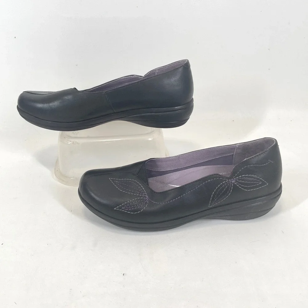 Dansko Black Leather Leaf Embroidered Slip On Flats Shoes Womens 40